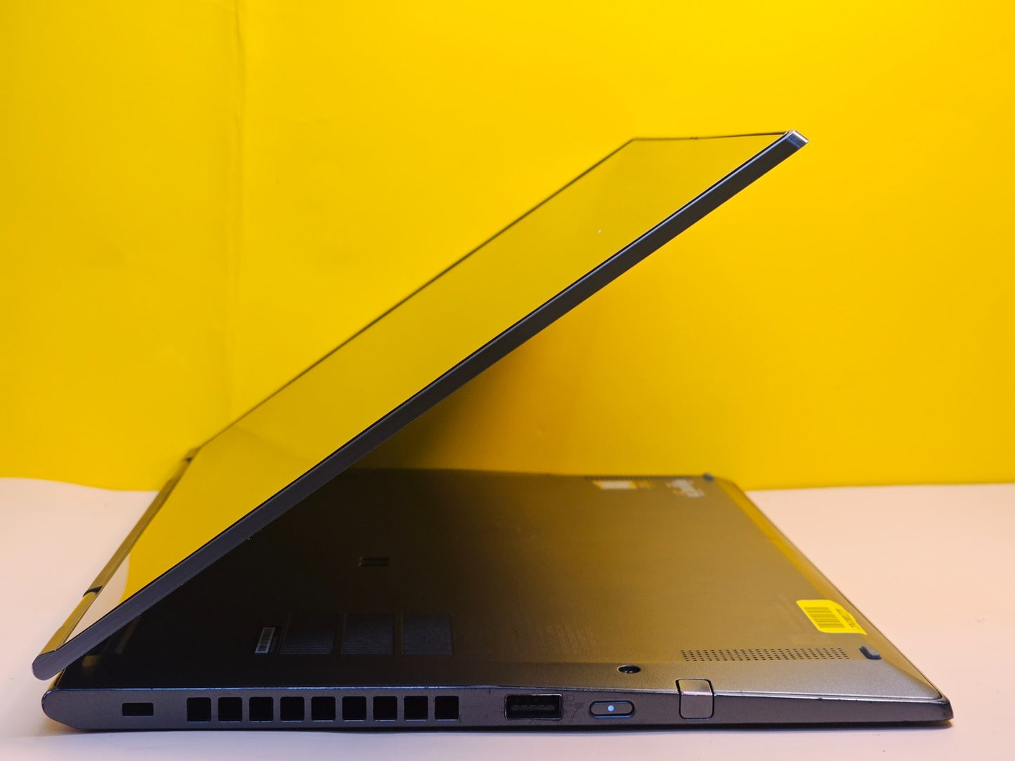 Lenovo ThinkPad X1 Yoga 2in1 i5 10th Gen 8GB 512/1TB 14" Touch 360 Laptop